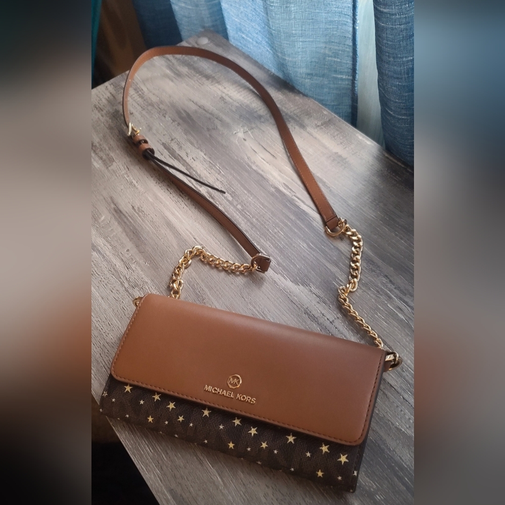 Michael Kors crossbody purse Wallet
